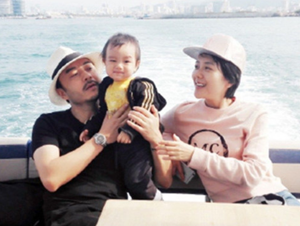 10位“被詐騙”的女星，一個比一個“無腦”，損失最高達4億