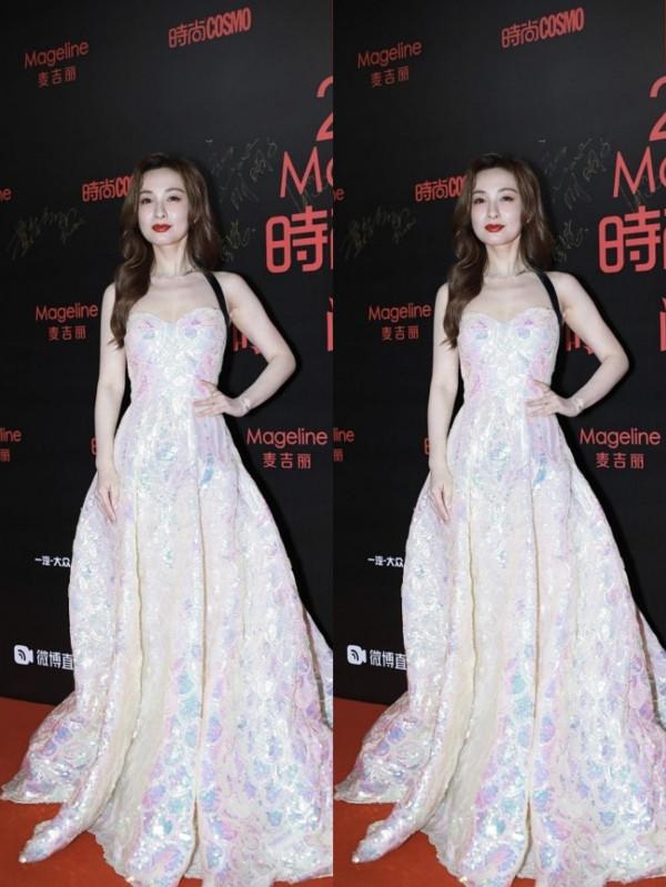 吳昕變瘦之後體態更好了,奔四的人了還跟少女似的,生圖也很嫩 吳昕變瘦之後體態更好了,奔四的人了還跟少女似的,生圖也很嫩