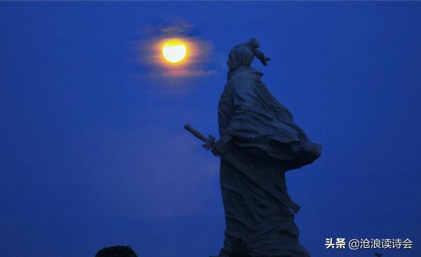 斑斕秋季讀好詩，33首詩寫出生活真境界，誰說當代無好詩？請細讀