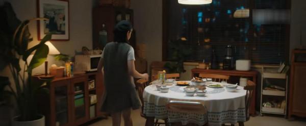 編劇眼裡“接地氣”:國產劇中的養老房,動不動就是整套實木傢俱 編劇眼裡“接地氣”:國產劇中的養老房,動不動就是整套實木傢俱