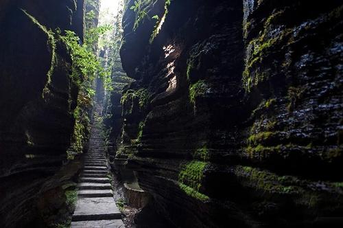 湖北5A峽谷景區走紅，擁有世界最大的曬礦床，有世界曬都的美稱