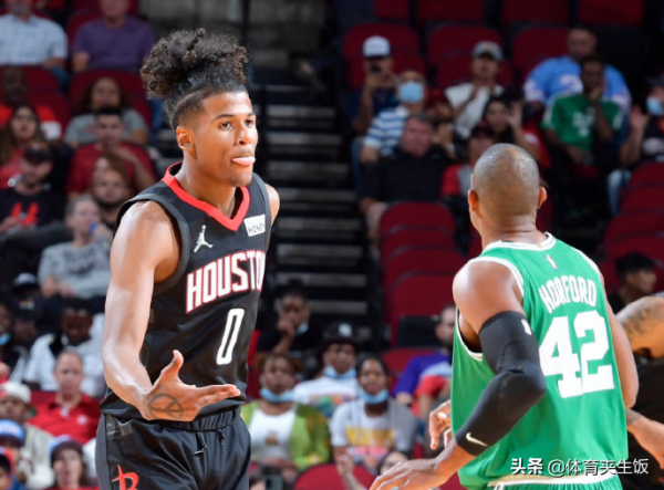 97-107,火箭慘敗!榜眼格林三分10中8空砍30分,奇兵8中6砍18分 97-107,火箭慘敗!榜眼格林三分10中8空砍30分,奇兵8中6砍18分