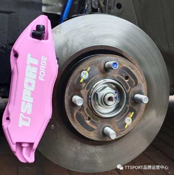 改裝案例 | 飛度GK5升級TT WD4剎車卡鉗 改裝案例 | 飛度GK5升級TT WD4剎車卡鉗