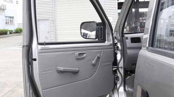 見過這11款汽車配置的人，還有小於30歲的嗎？