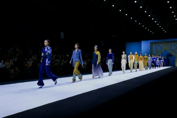 是民族的也是世界的,中國國際時裝週上的文化傳承 是民族的也是世界的,中國國際時裝週上的文化傳承