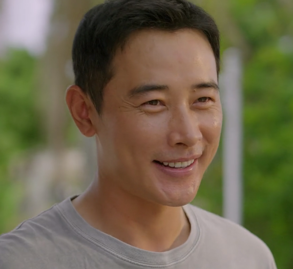 《埃博拉前線》進入後半場，徹底變成偶像劇，可惜了那麼多好演員