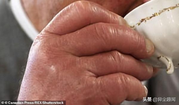 專家觀察英國皇室成員手的照片，從而分析出他（她）們的個性特徵