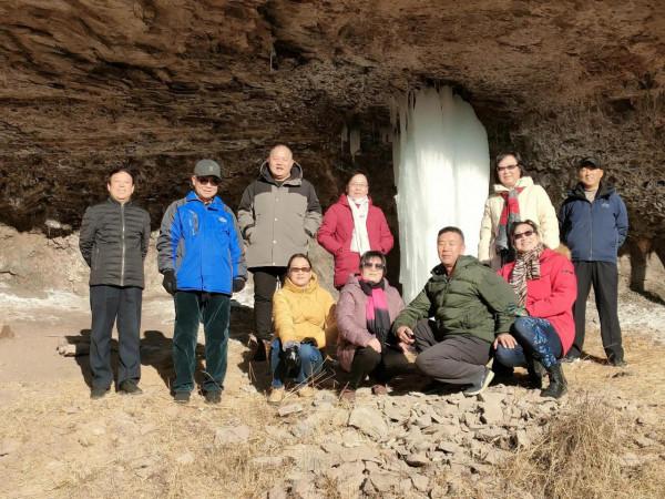 紅一師戰友軍嫂新年第一遊：宣化立石村滴冰喜煞人