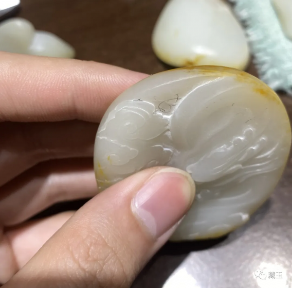 尋找和田玉里的硬漢——鋼板料