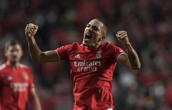 6分鐘2球！本菲卡主場2-0完勝，反超巴薩1分，晉級歐冠16強