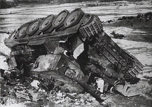 在朝鮮打了勝仗，彭德懷嘉獎63軍兩個師，為何將189師長撤職？