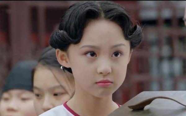 還記得《小戲骨紅樓夢》裡的林黛玉嗎?她現在長這樣 還記得《小戲骨紅樓夢》裡的林黛玉嗎?她現在長這樣