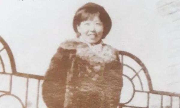 蕭紅在香港去世，訊息被帶回哈爾濱老家，父親彷彿在聽陌生人故事