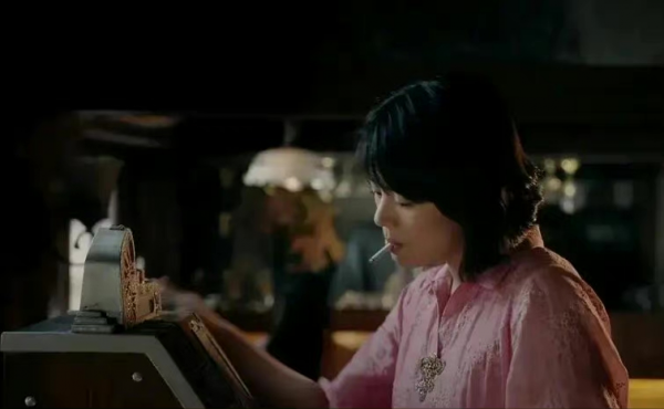 我看不懂,但大為震撼,導演你能不要閉著眼睛選角嗎? 我看不懂,但大為震撼,導演你能不要閉著眼睛選角嗎?