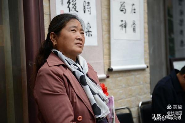 山西臨猗：叔侄倆舉辦的書法藝術個人家庭展在農家小院隆重開幕