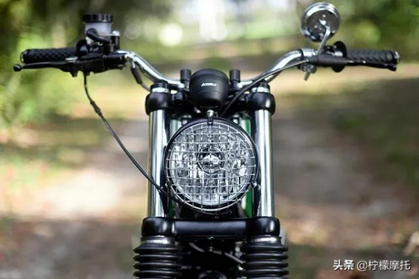 我不是，別叫我“龍嘉V咖”