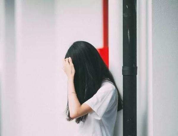 一日為師終身為父，侵犯學生的師者，應受什麼樣的刑罰處罰？
