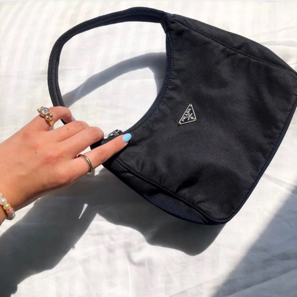 女生第一個大牌包包怎麼選？這30款揹包十年都不過時