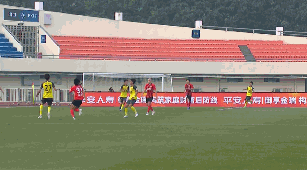 劉祝潤破門後傷退,張琳芃補時失點!海港1比0廣州隊奪得亞軍 劉祝潤破門後傷退,張琳芃補時失點!海港1比0廣州隊奪得亞軍