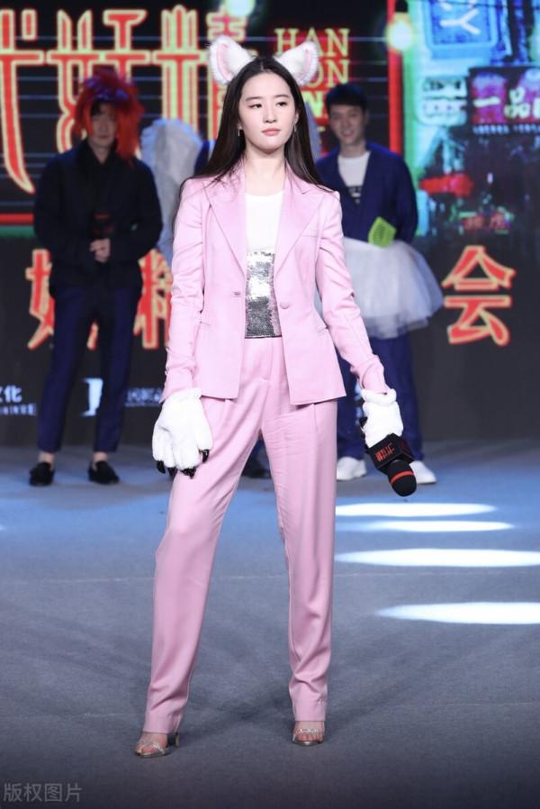 記憶中的劉亦菲，多少年過去了