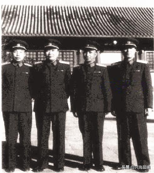 任職14年的軍委辦公廳主任是誰提名和推薦的? 任職14年的軍委辦公廳主任是誰提名和推薦的?