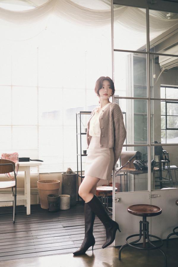 秋天即要滿足通勤,又不失女人味,一件好搭的雪紡襯衫真的是絕了 秋天即要滿足通勤,又不失女人味,一件好搭的雪紡襯衫真的是絕了