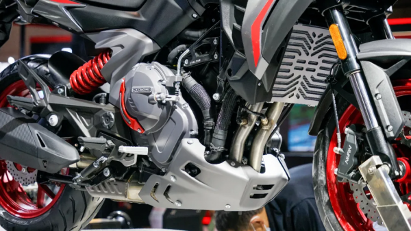 前衛科幻的公升級運動巡航RA9、RX850、RE5等賽科龍摩博會下餃子 前衛科幻的公升級運動巡航RA9、RX850、RE5等賽科龍摩博會下餃子