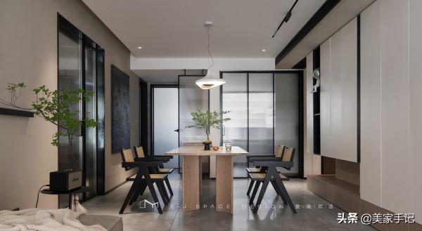 安徽夫妻家中的高階場面,僅憑一個客廳就圈粉無數,家居氛圍超棒 安徽夫妻家中的高階場面,僅憑一個客廳就圈粉無數,家居氛圍超棒