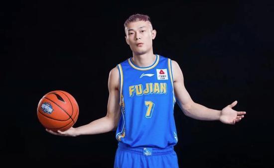 廣東109-80湖北,湯神與胡明軒背道而馳,集體致敬 廣東109-80湖北,湯神與胡明軒背道而馳,集體致敬