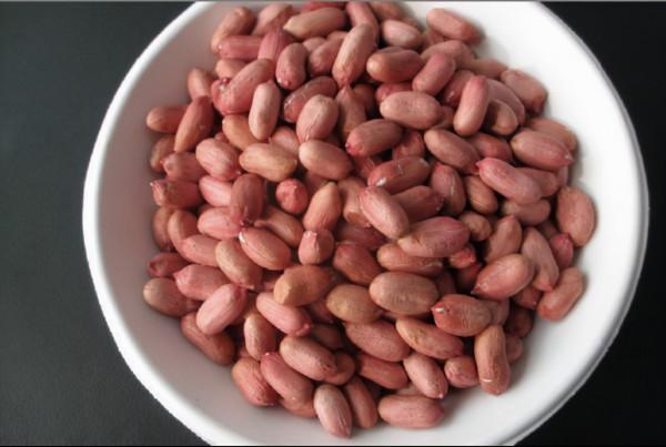 31歲男子長期胃痛,堅持吃花生米養胃,三個月後,身體怎麼樣了? 31歲男子長期胃痛,堅持吃花生米養胃,三個月後,身體怎麼樣了?