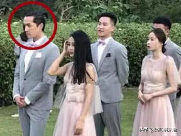 胡歌這次又當伴郎了!女伴成亮點!網友直呼:太般配太美了 胡歌這次又當伴郎了!女伴成亮點!網友直呼:太般配太美了