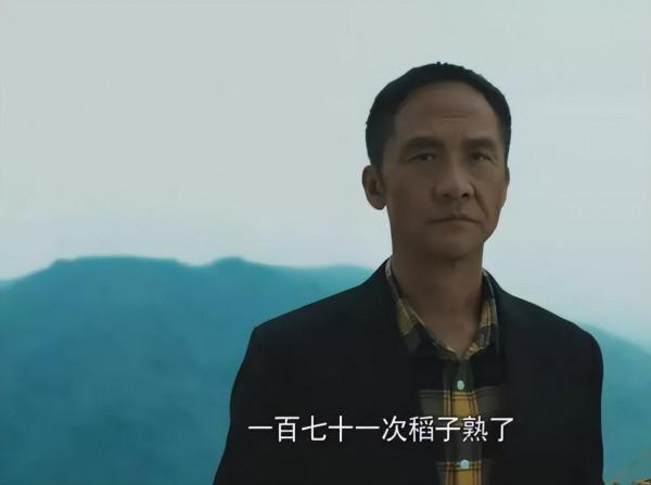 給過去一年“演技最好的10位老戲骨”排名，李幼斌第6，丁勇岱第2