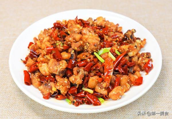 麻辣雞丁很多人第一步就做錯了，難怪不夠酥，廚師長教你秘製做法