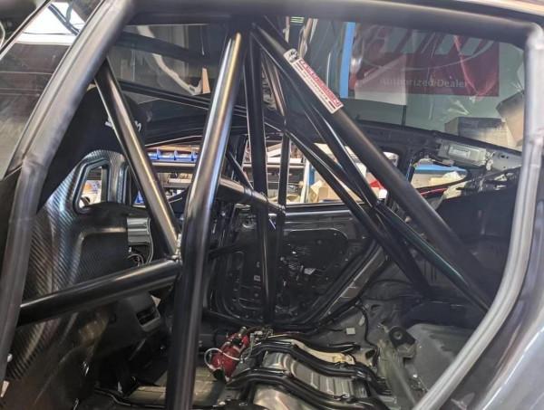 發揮極限效能，特斯拉Model 3賽車化改裝