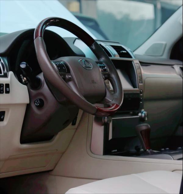 怪獸修車:翻新一輛10款絕版V8雷克薩斯GX460,完美恢復新車狀態 怪獸修車:翻新一輛10款絕版V8雷克薩斯GX460,完美恢復新車狀態