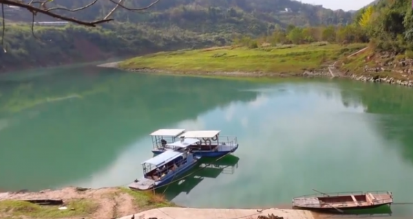 湖北深山發現百年渡口，一家4代人擺渡140多年，村民過河分文不取