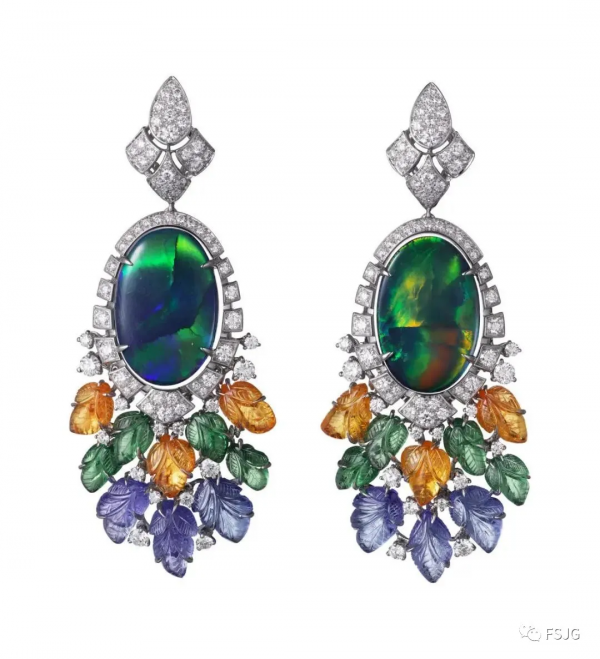 十月生辰石 | 它擁有著世間最絢麗的色彩,像星辰大海更像極光川流 十月生辰石 | 它擁有著世間最絢麗的色彩,像星辰大海更像極光川流