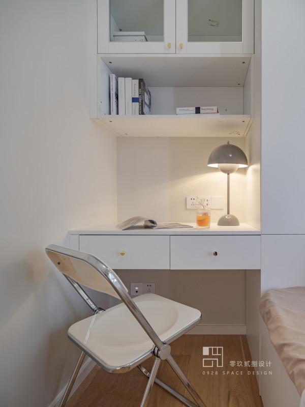 中古椅+圓栱門+奶茶色,打造雜誌裡的慵懶北歐範兒 中古椅+圓栱門+奶茶色,打造雜誌裡的慵懶北歐範兒