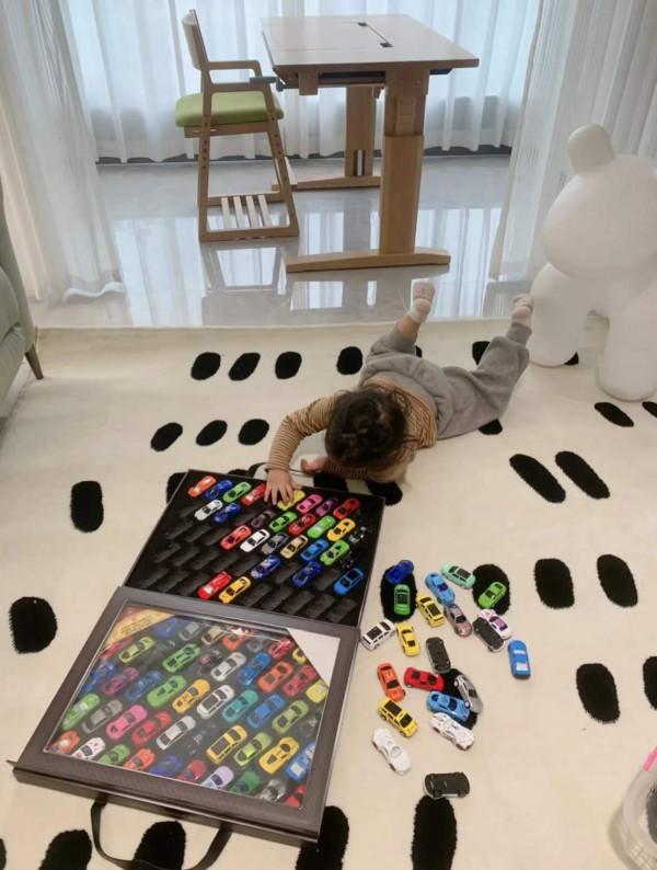 90後小夫妻，拒絕“過度裝修”只花費13W，卻被鄰居吐槽像出租房