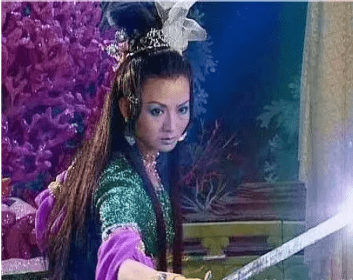 28歲車禍殞命,父親殉職,哥哥病逝,劉丹終究是應了“香妃”的劫 28歲車禍殞命,父親殉職,哥哥病逝,劉丹終究是應了“香妃”的劫