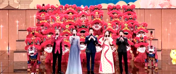 元宵晚會最驚豔女星：萬茜金絲絨，金晨粉嫩，林允穿著剪紙出來了