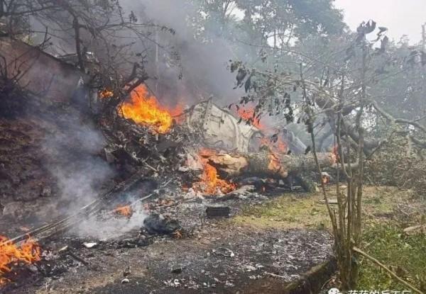 摔死印度國防參謀長的直升機是啥來頭?印軍運輸主力我們也沒少買 摔死印度國防參謀長的直升機是啥來頭?印軍運輸主力我們也沒少買