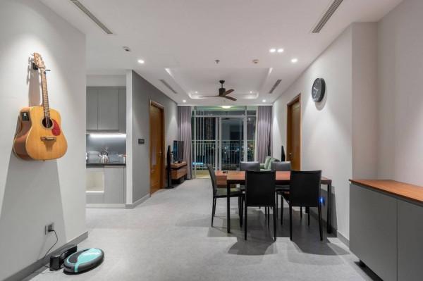 這套房裝修太治癒了，黑白棕做主色調，進門就是放鬆時刻