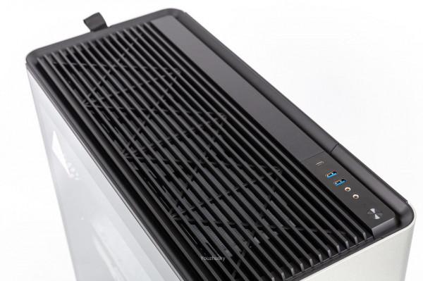 垂直風流新成員——喬家一物i400 裝機體驗 垂直風流新成員——喬家一物i400 裝機體驗