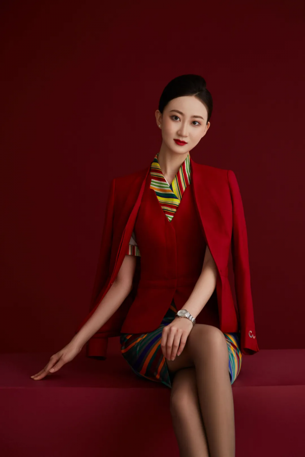 西藏航空空姐楊臆霏:圓夢藍天!源於在天航學會了優雅,許下未來 西藏航空空姐楊臆霏:圓夢藍天!源於在天航學會了優雅,許下未來