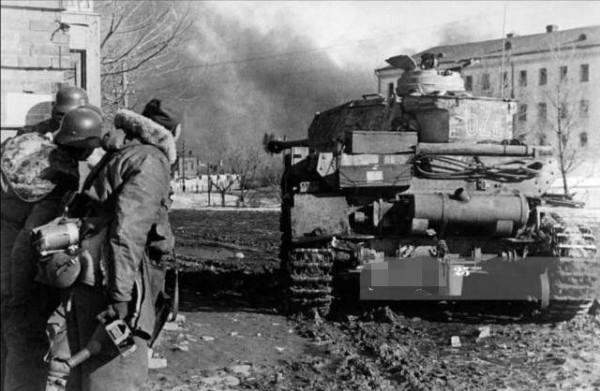 德國新型的&OpenCurlyDoubleQuote;師群&rdquo;有多厲害&mdash;&mdash;東線德軍解散23個陸軍野戰師分析