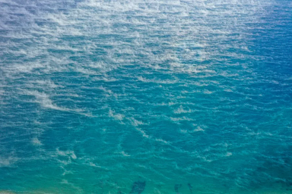 奇觀！賽里木湖驚現水霧大潮景象