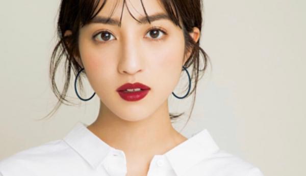 女人不會化妝沒關係,超簡單的“裸妝”化法教給你,實用好上手 女人不會化妝沒關係,超簡單的“裸妝”化法教給你,實用好上手