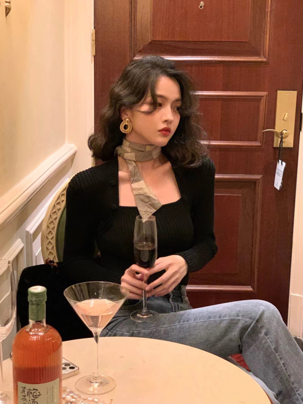 別再披頭散髮了!這4款新年髮型才絕美,氣質顯臉小 別再披頭散髮了!這4款新年髮型才絕美,氣質顯臉小