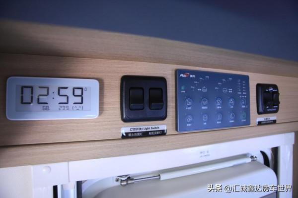 ​老少皆宜的高顏值酒店型瑞弗房車!5座5臥佈局,還帶雙發電機 ​老少皆宜的高顏值酒店型瑞弗房車!5座5臥佈局,還帶雙發電機